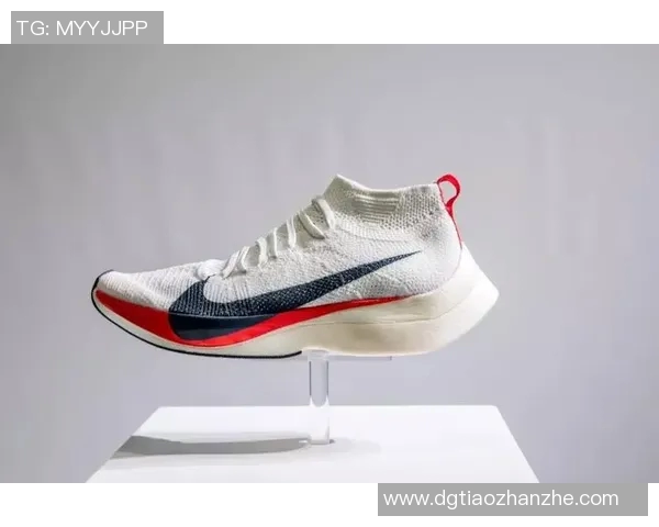 篮球明星凉鞋的时尚潮流与运动舒适完美结合的全新体验